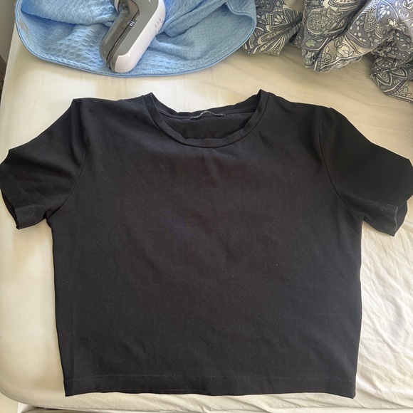 Black Zara baby tee - Picture 2 of 2